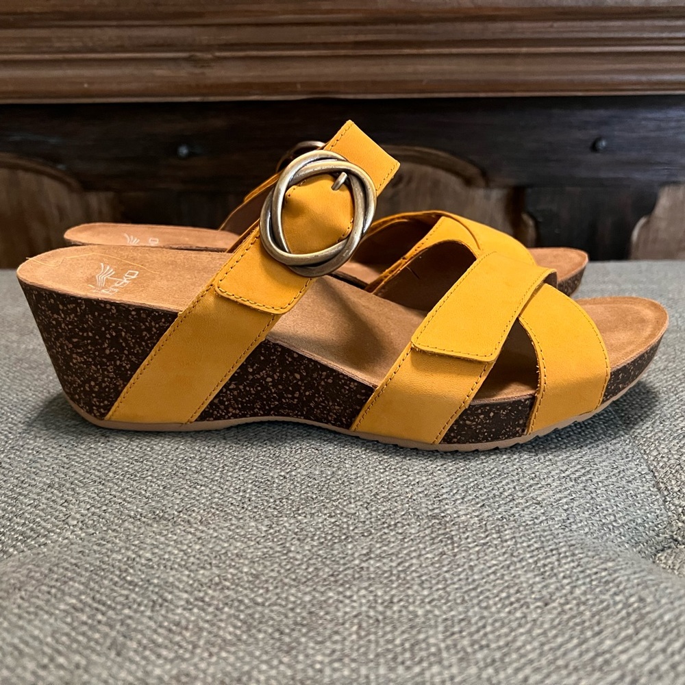 Dansko Susie Wedge Sandals - Leather, Size 41. New- Tried on indoor only.
